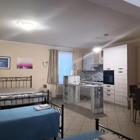 Iris, Turistico Apartamento Rávena