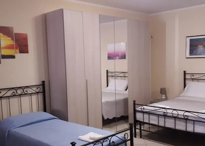 Iris, Turistico Apartament